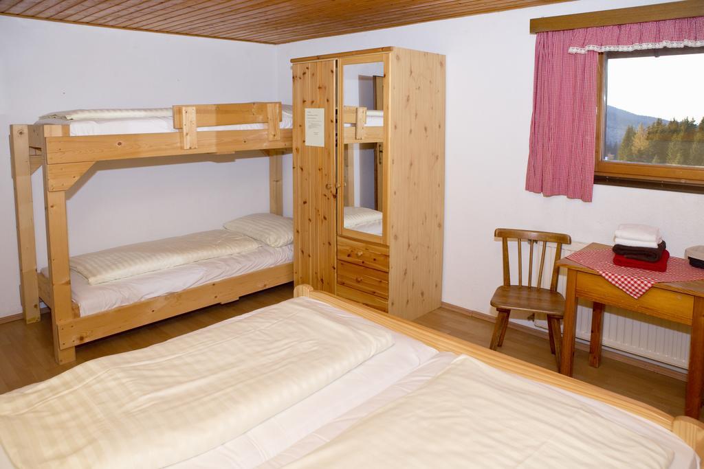 Altes Almhaus Maria Lankowitz Room photo